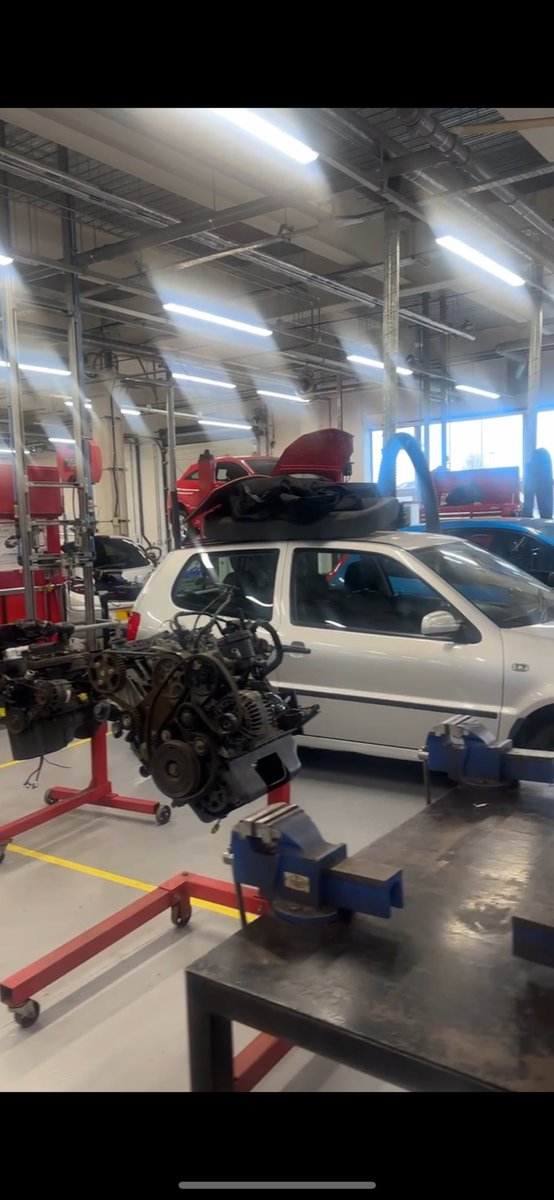 RoutesforallUWS's tweet image. A huge thank you to @WestCollScot Clydebank Campus for welcoming our pupils from @VoL_Academy 🙌 We enjoyed a room with a lovely view, an insightful tour and engaging activities that showcased the college’s dynamic learning environment. A fantastic opportunity for the pupils! 🏫