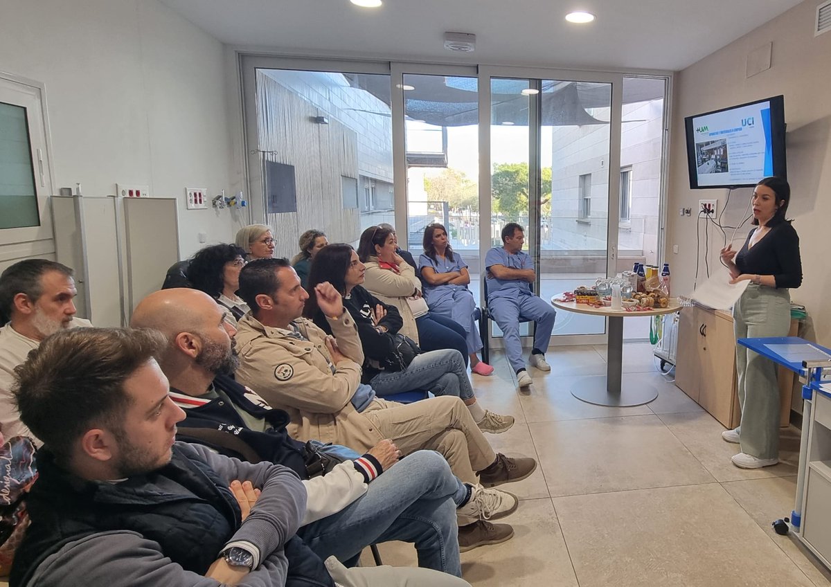 ucimacarena's tweet image. 📚Nuestras TCAEs han impartido la sesión presencial del curso "Actualización de competencias TCAEs en los pacientes críticos". Agradecemos a las docentes Desirée Garzón, María Flores, Eva López y Pilar Hurtado por compartir su experiencia y profesionalidad 💪 #Formación #UCI