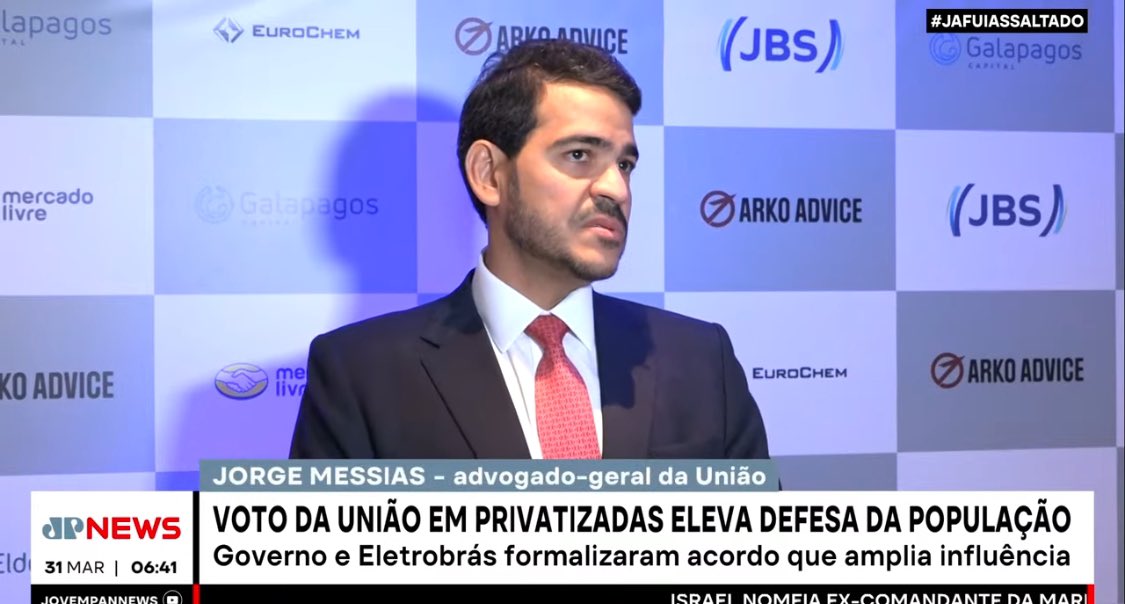 CrBeraldo's tweet photo. Enquanto o Presidente da República vai ao Japão abrir mercado pra JBS, o garoto de recados Bessias, atual Advogado Geral da União, dá palestra com patrocínio da JBS.

Os irmãos Batista seguem mandando no Brasil e colocando o governo pra trabalhar pra eles. https://t.co/kkwcAudv8X