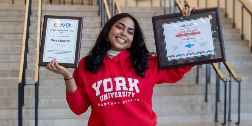 York U student Gira Chawda has earned the 2024 WIL Student of the Year Award from EWO. While pursuing a bachelor of applied science in digital technologies at York’s Markham Campus, Chawda is also a dev degree intern at Shopify. Learn more: bit.ly/4lcddn5 | #YorkU