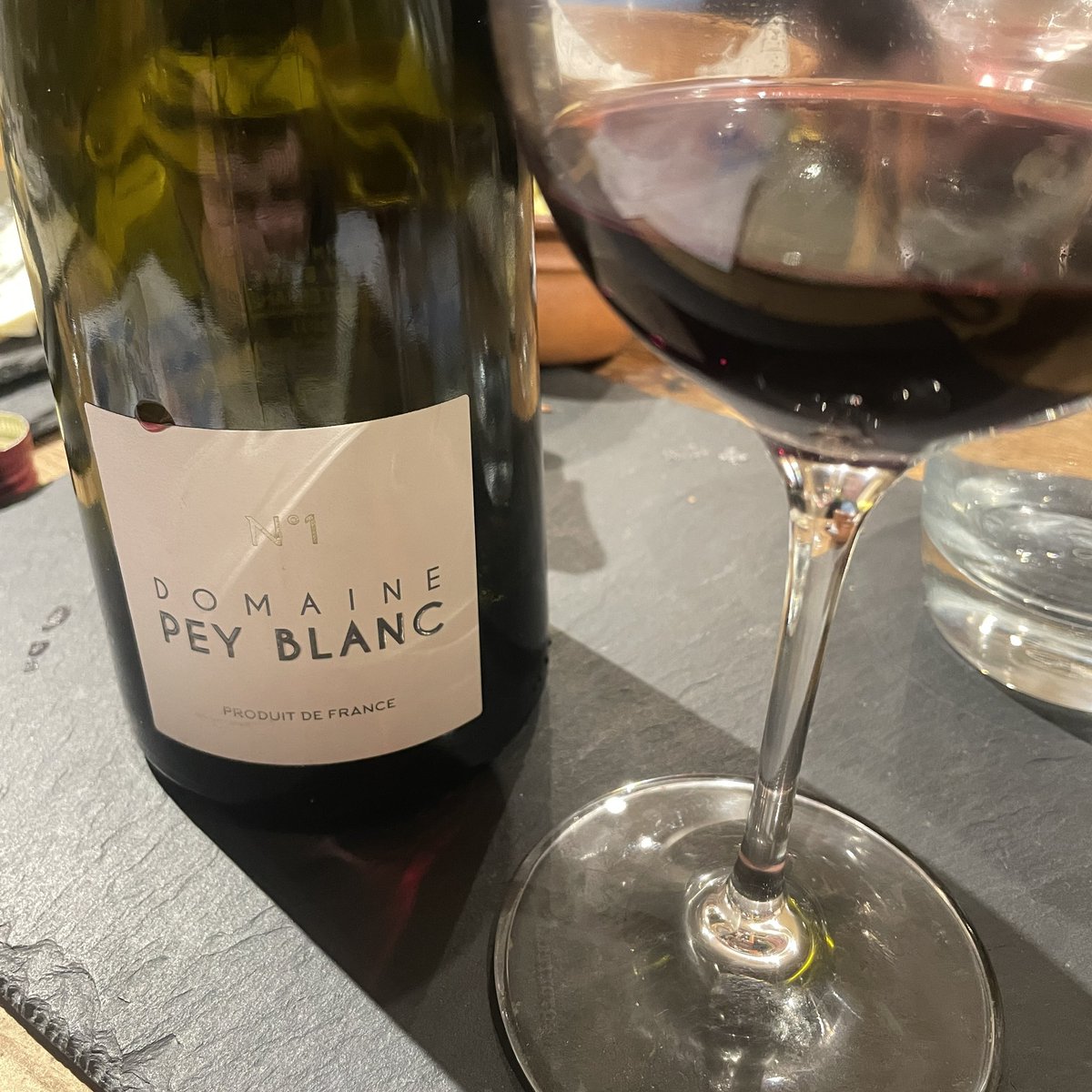 8 Wine Mates tweet media