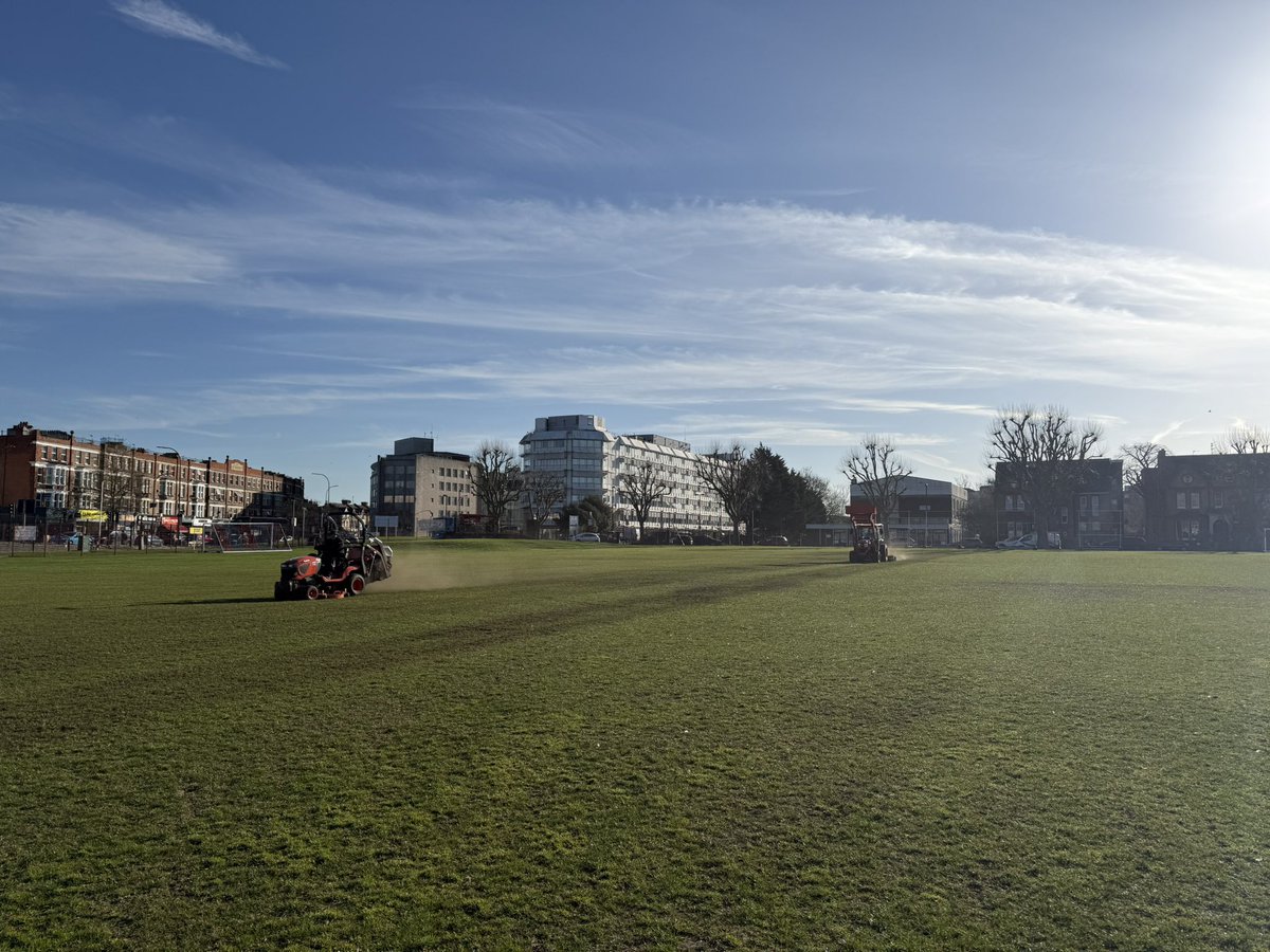 Louis Macklin tweet media