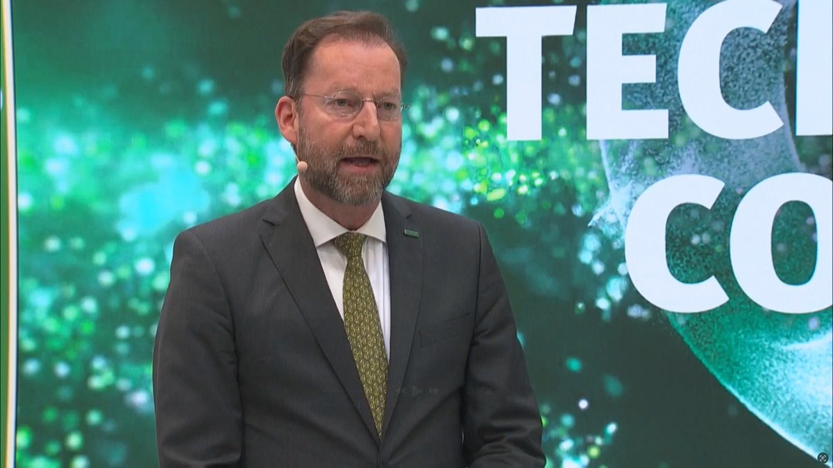 📥Jetzt neu im #GomexNewsroom 📯
 ✨Die Eröffnungsrede der #Schaeffler AG auf der #HannoverMesse2025 ist ab sofort #OnDemand verfügbar. 🙌
📡Pressematerial 👉 gomex-newsroom.de/press-kit/scha…
#SchaefflerHMI #HMI2025