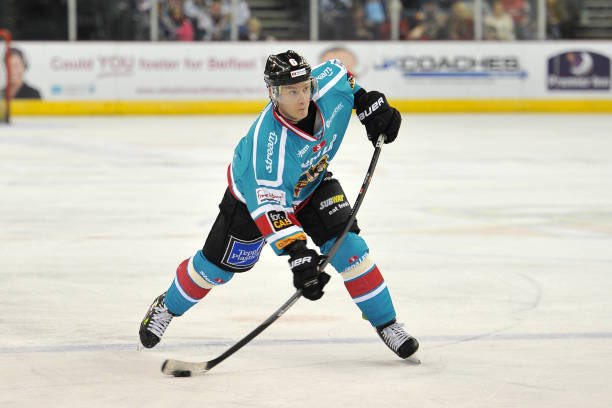 Don’t forget to #SaveTheDate 

So good they named him twice. 

It’s Robby, Robby Sandrock and he’s back for Adam Keefe’s Testimonial on 8th June. 

Super League Playoffs 🏆 
Erhardt Conf Champ 🏆 🏆
Elite League Champ 🏆

257 games in Teal. 51 goals. 154 assists. 
21 Powerplay