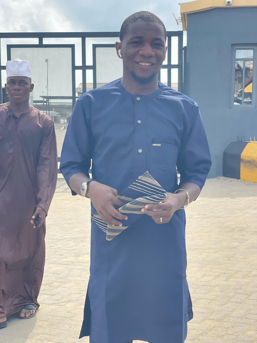 Thetechguy_dev's tweet image. Still in the spirit of Eid. Alhamdulillah 

Taqabalallohu Minna Wa Minkum 👌
#TheTechGuy