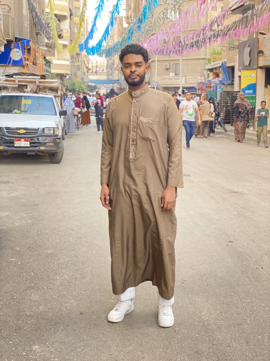 قلت ما حأحلق  الا الخرطوم تتحرر كنوع من الونسه ولزياده الaura
and guess what 🤭
Happy Eid to all my niggas <3
