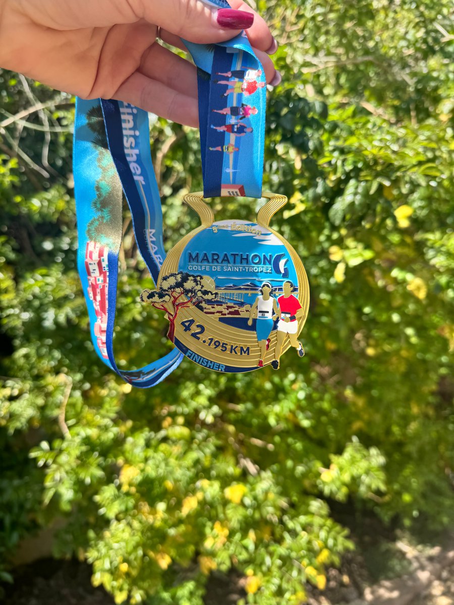 Retour en images sur le Marathon du Golfe de Saint-Tropez à l'arrivée de Cavalaire. 😍