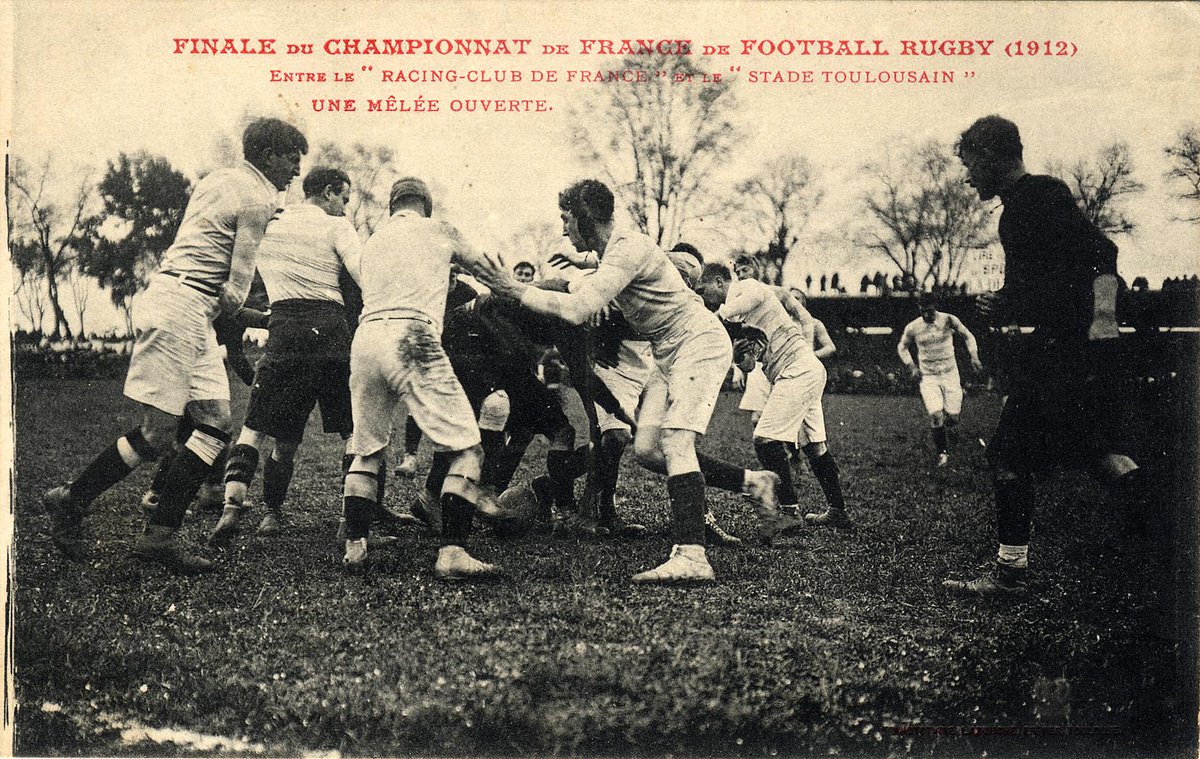 ToulouseArchive's tweet photo. [#Cejourlà] - Le 31 mars 1912, le @StadeToulousain 🏉 battait le Racing club de France et remportait son premier titre de #champion de France. L'un des clichés que nous partageons documente cette rencontre, dans l'ancien #stade Ernest-Wallon.
📸 9Fi4885/9Fi5169 #Rugby https://t.co/ROMoUy1jdz