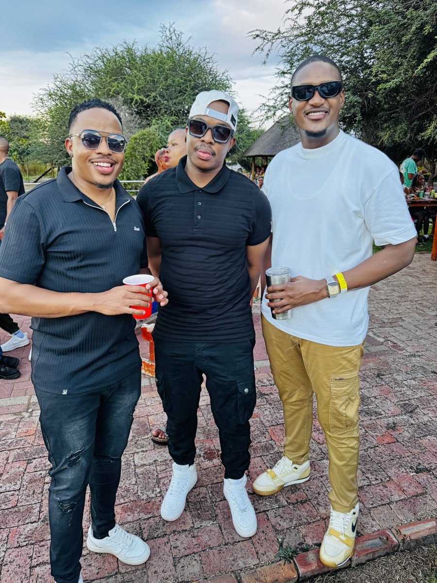 🕶️🕶️🕶️