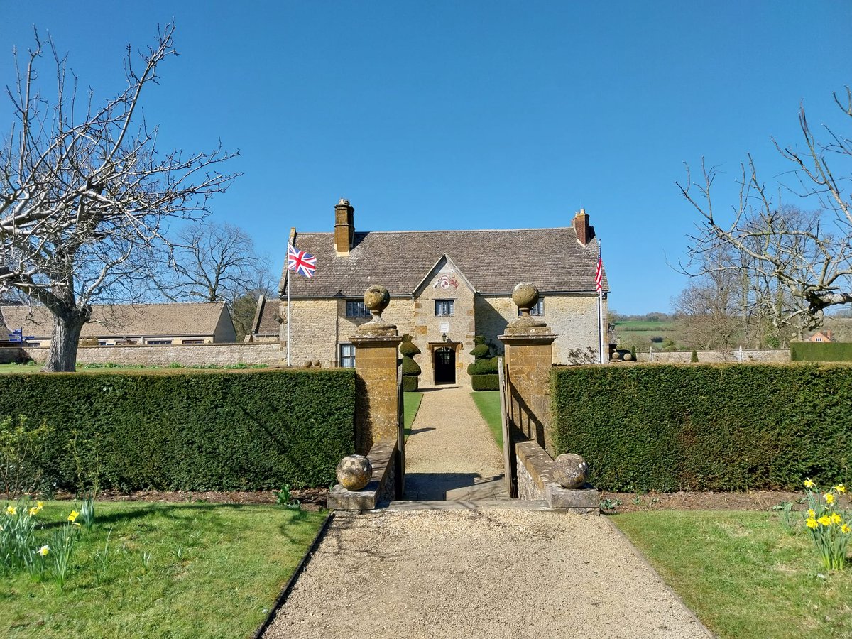 Now open for our 2025 season! Sundays, Mondays and Tuesdays 10:30am - 4pm, last entry to the Manor at 3pm.
We're looking forward to seeing you!
#SulgraveManor&amp;Garden #2025SeasonOpen #ThingsToDoInNorthamptonshire #ThingsToDoInOxfordshire #GeorgeWashington #AmericanHistory