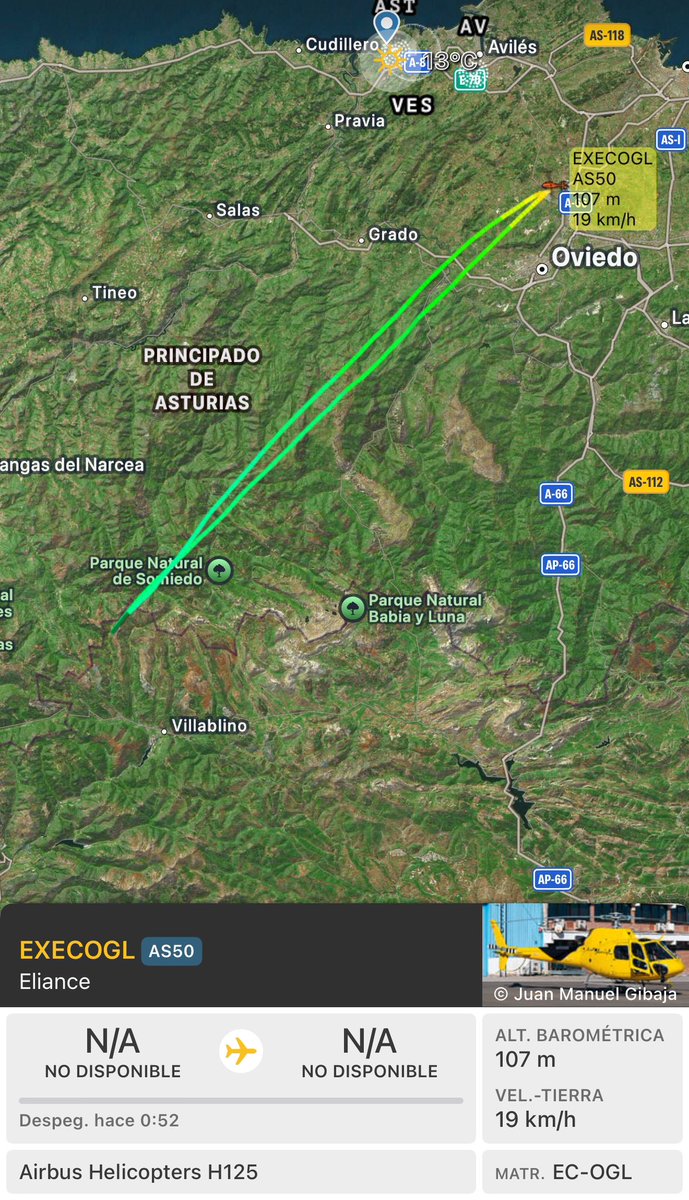 AvistamientosA's tweet photo. 🔴Airbus Helicopters H125 de #Eliance “EXECOGL” y trabajando para @BomberosAstur regresando al aeródromo de La Morgal (Oviedo) desde la localidad de #Degaña #Asturias. Dos fallecidos, tres heridos y cuatro desaparecidos en un accidente laboral en una mina en #Cerredo https://t.co/x3HPMI98og