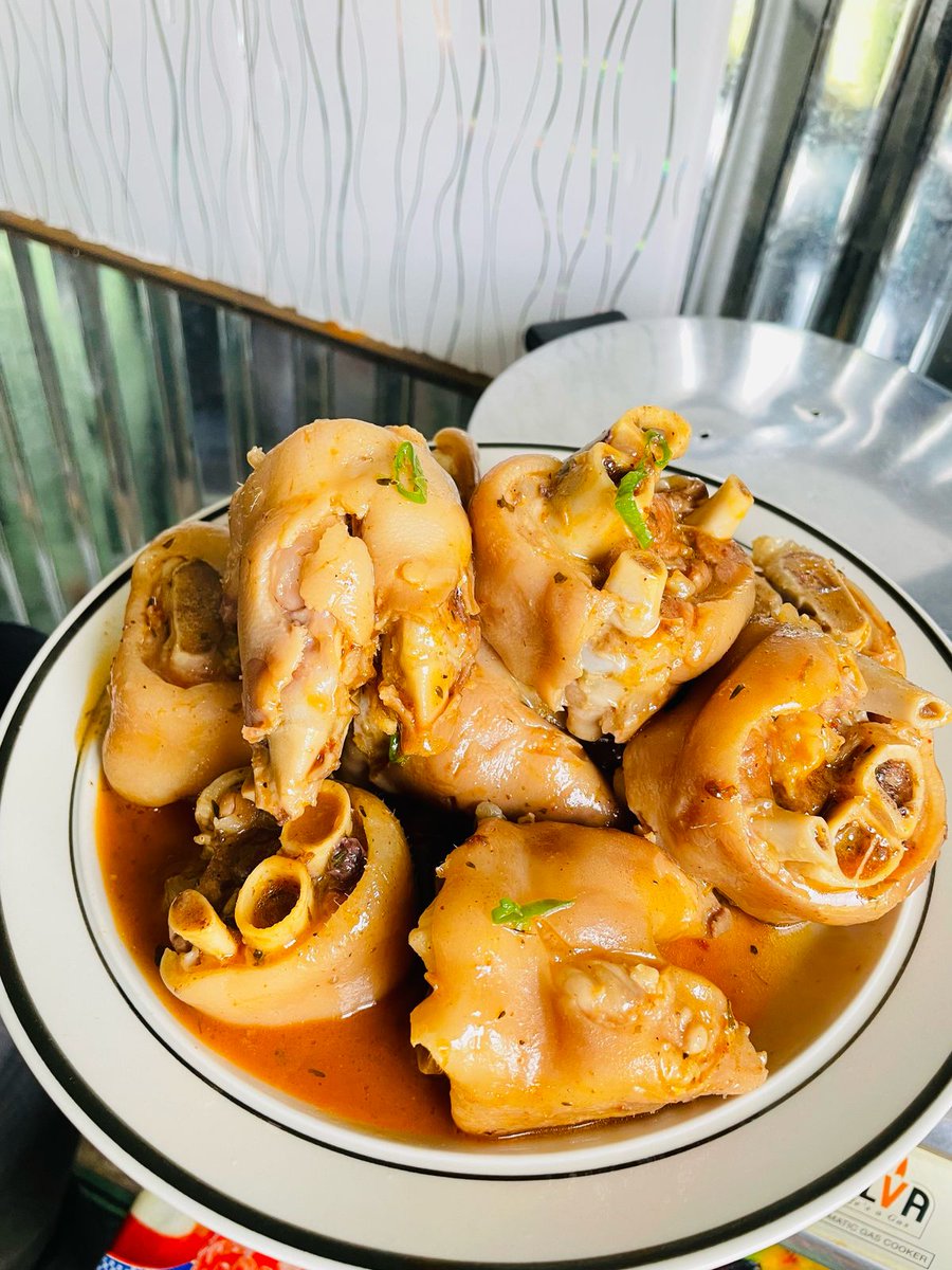 LRose2537's tweet image. Did a poster for a friend.
Support her business.
📍🤐Lepoqong moo li4+1 li tsoang le teng.
#Lstwitter #Basotho #Maseru #Lesotho