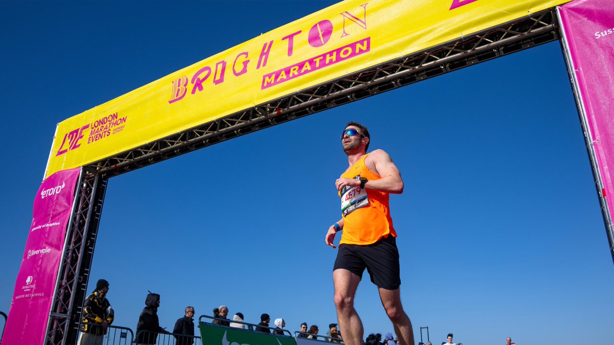 This Sunday, the city welcomes runners from all over the world for the #BrightonMarathon 👍🏃

The course starts in Preston Park and takes in many other - why not head out and be a spectator, cheering on the runners as they head to that finish line? 👏🏅

londonmarathonevents.co.uk/brighton-marat…