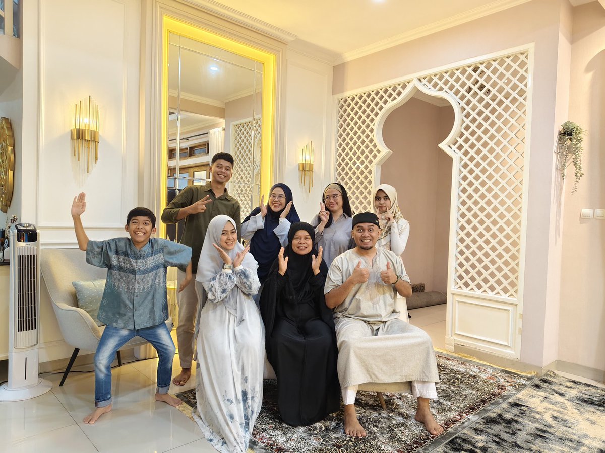 Ibun di Maju Mapan (5758) Creative lab tweet media