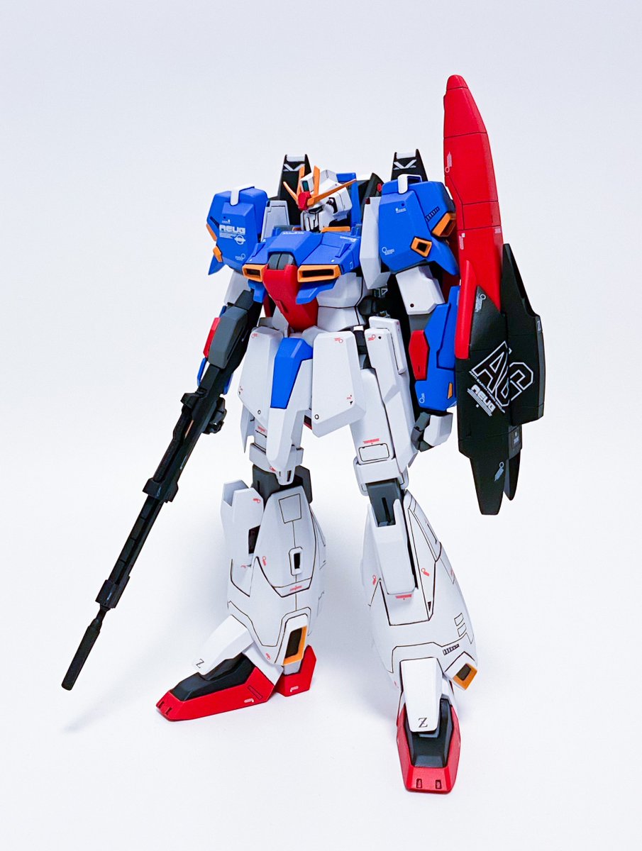 B-CLUB レジンキット 1/144 MSZ-006 Zガンダム Ver.Ka 原型:小松原博之