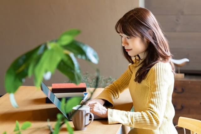 MikataShufu's tweet image. 結果:
社内のデザイナーは、よりクリエイティブな業務に集中できるようになり、制作物の質が向上した。

#活用事例
#SmartWorker