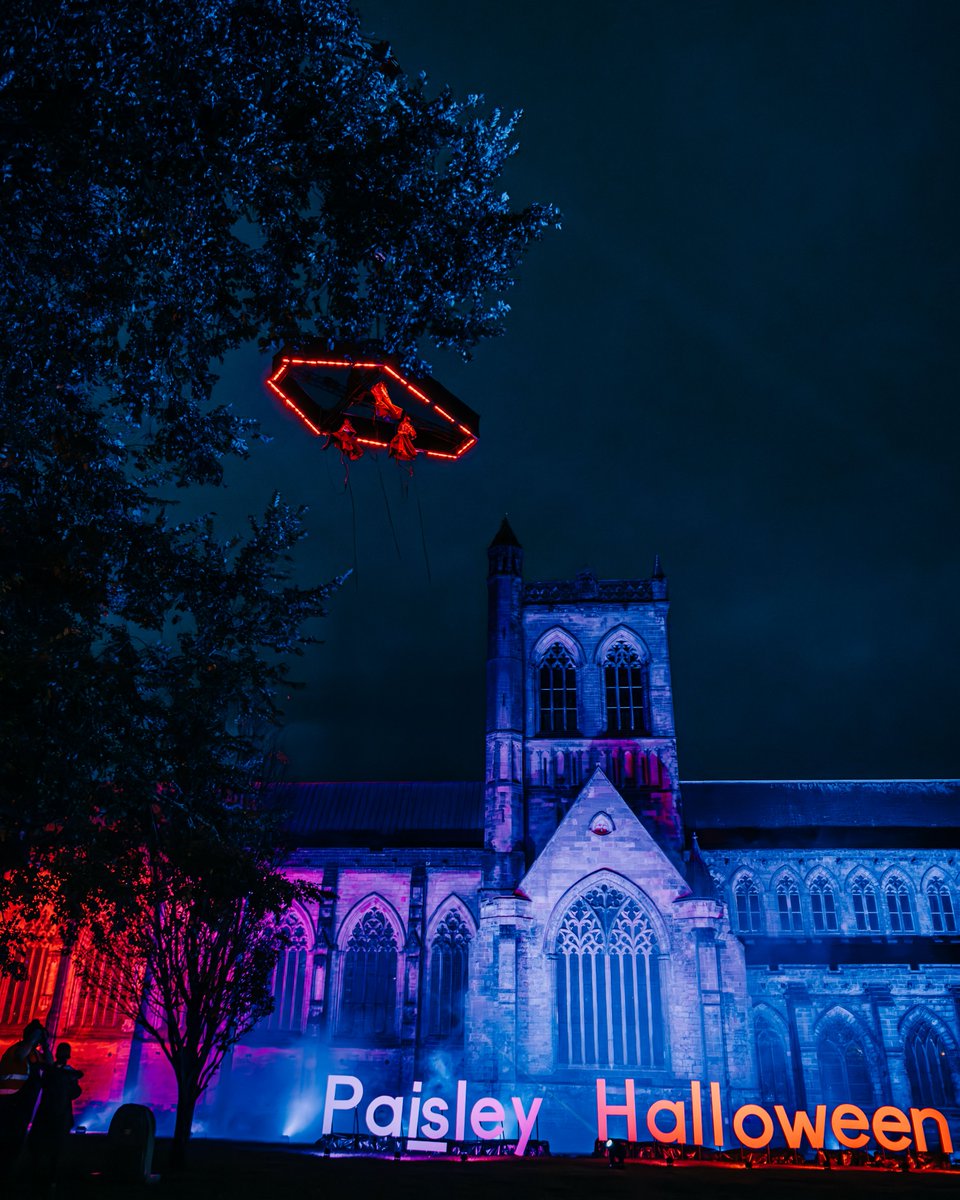 Articulation Arts (@articulationart) on Twitter photo ✨ Outdoor Spectacle: From Ideas to Reality
We have limited places available for this week's free online training workshop - book now to join us!
📅 10:00-12:30, Thu 3 April
🔗 Book: articulation.scot/events/outdoor…
📸 Image: <a href="/AllorNothingADT/">All or Nothing ADT</a> / Credit: Brian Hartley ✨ Outdoor Spectacle: From Ideas to Reality
We have limited places available for this week's free online training workshop - book now to join us!
📅 10:00-12:30, Thu 3 April
🔗 Book: articulation.scot/events/outdoor…
📸 Image: <a href="/AllorNothingADT/">All or Nothing ADT</a> / Credit: Brian Hartley