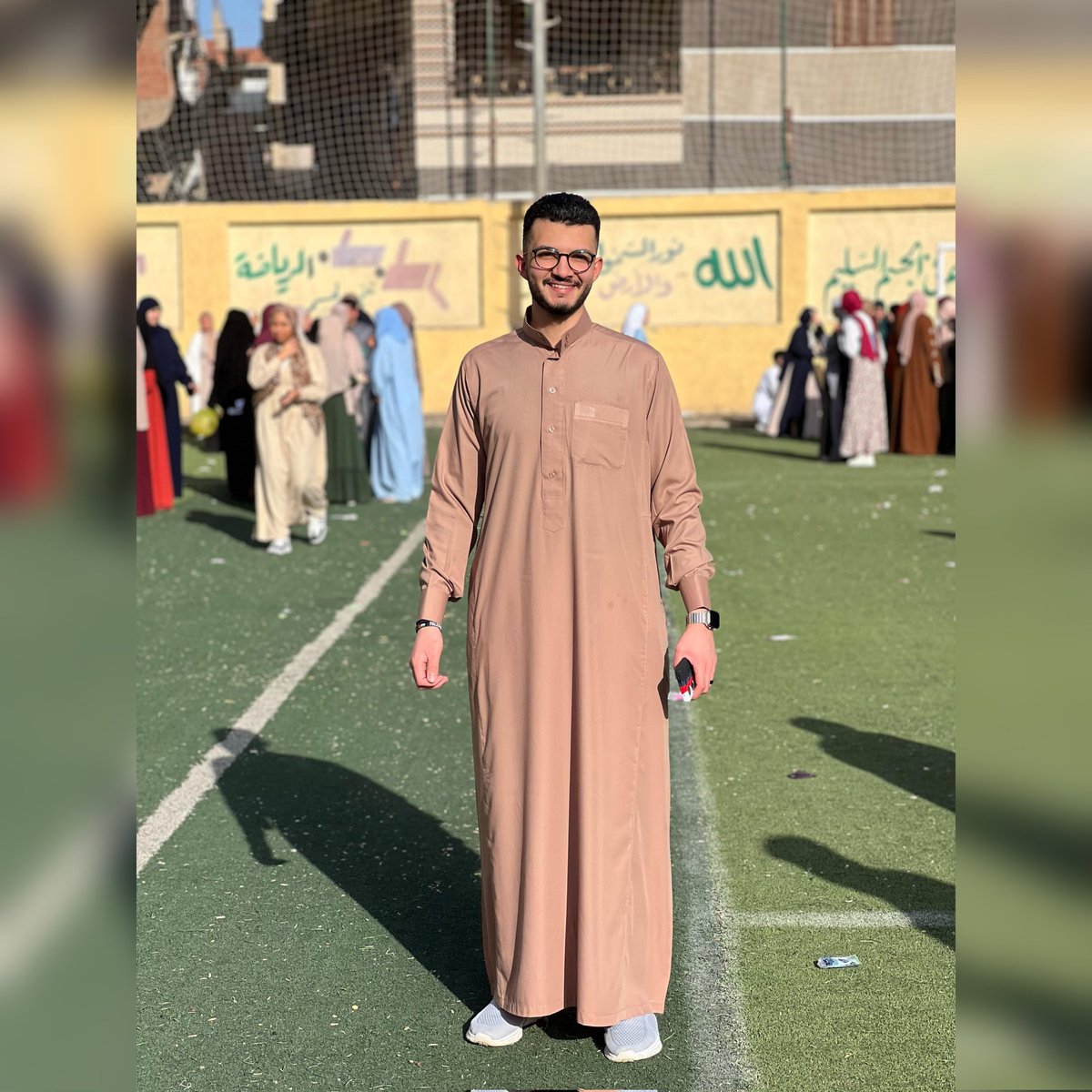 Hamada21o's tweet photo. عيدكم مبارك ❤️❤️❤️ https://t.co/kO0OnUDErR