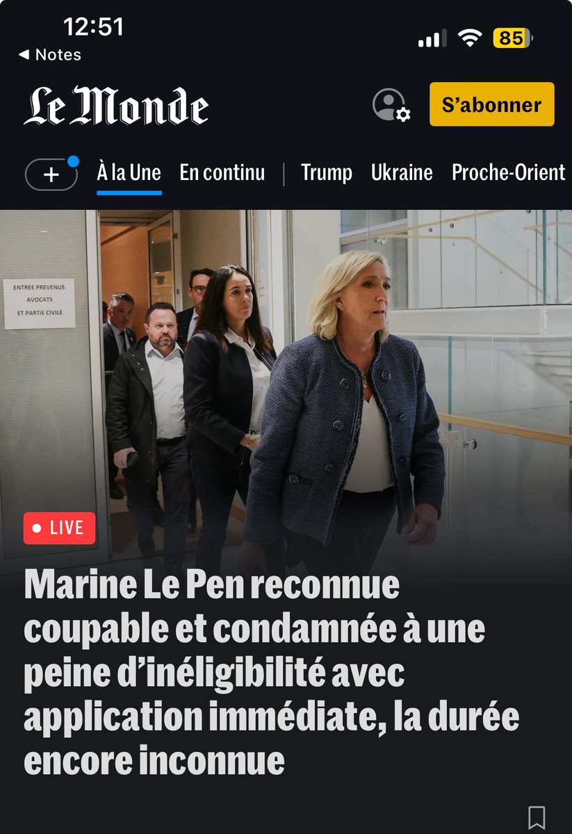 chloe_rdtml's tweet image. OUI C’EST ÇA QU’ON VEUT