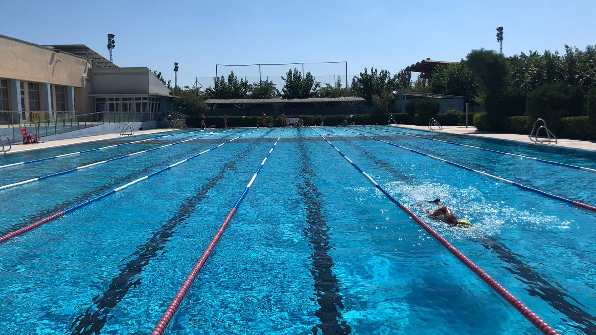 🏊 Aquest dimarts, 1 d’abril, tornem a obrir la piscina exterior del Poliesportiu Municipal per a entrenaments de natació. Fins a la primera setmana de juny. 

• De dilluns a divendres, de 12 a 18 h.
• Dissabtes, de 9 a 15 h.
• Diumenges i festius, tancada.