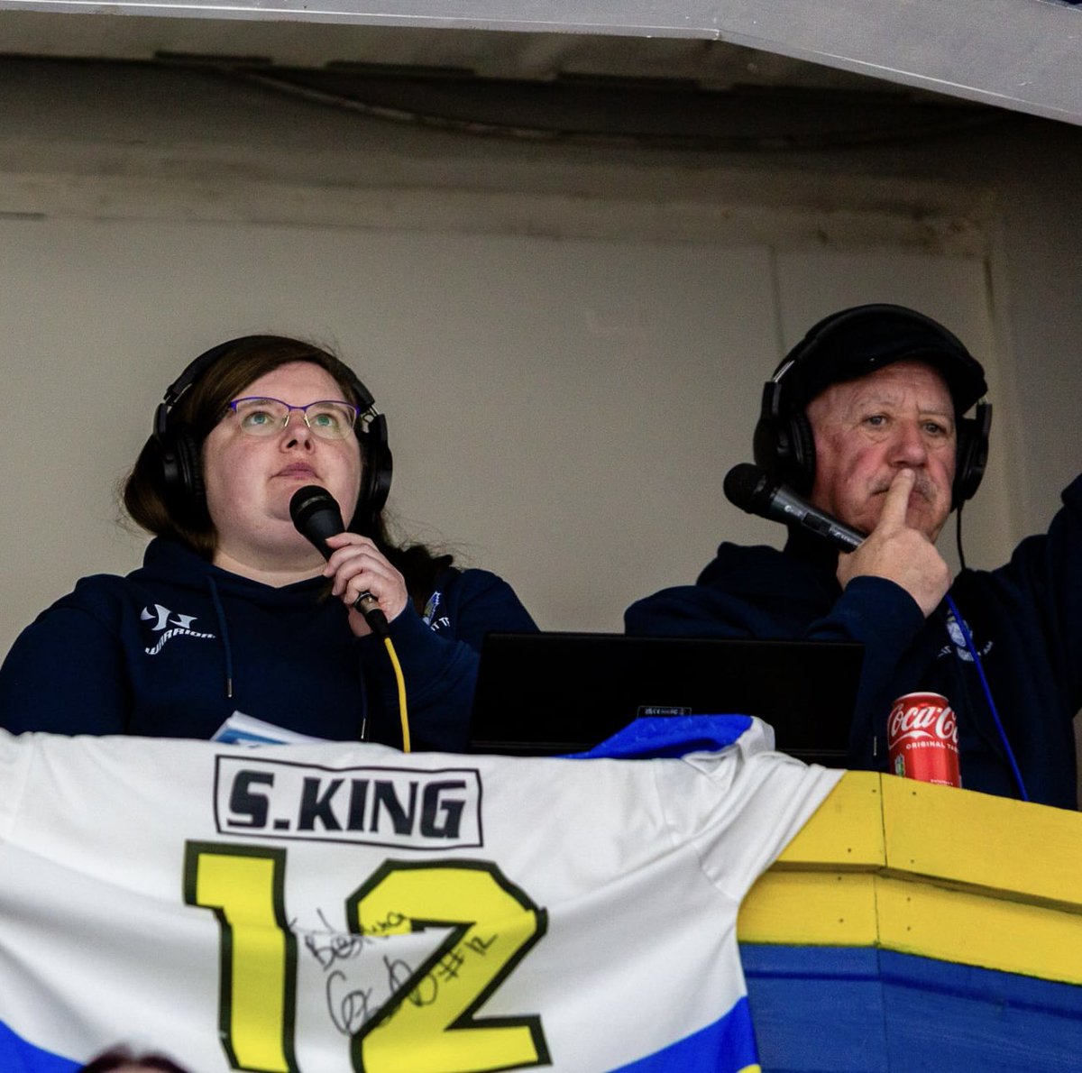 hockey_laura's tweet photo. Rollercoaster of emotions last night watching highlights of Steven’s career, seeing himself with family friends and old team mates on the ice. And a special memory for myself at the end with a shirt of his I have had since BNL days! #kingy #shirttotherafters https://t.co/pt5fz3vvPc