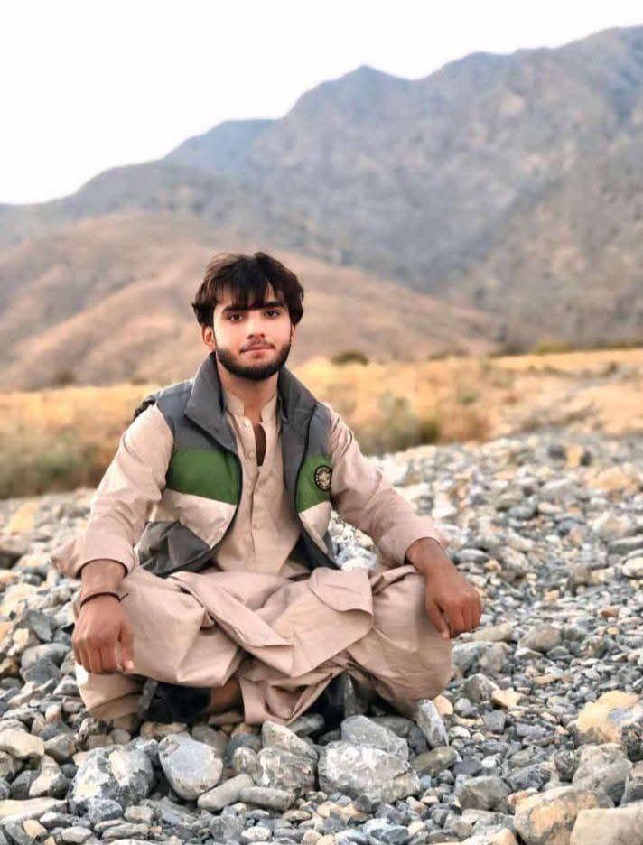 عید خؤشی نا دے ںٔسے ولے ایلم نے آن بے دیس ہمر خؤشی کین دا ریاست نے تینا ہمو تہار آ ذندان تا گواچی کرینے گُڑا نن ہمر خؤشی ںٔٹ پوسکونو پُوچ بِیننہ ایلم نا یات ںٔٹ دا عید بیرہ نن کن خڈینک او ماتم مسونےنا کسر آ سلوک نے کن وداری اُون زو ںٔس آجو مریس۔ 
#Releasekhadimbaloch