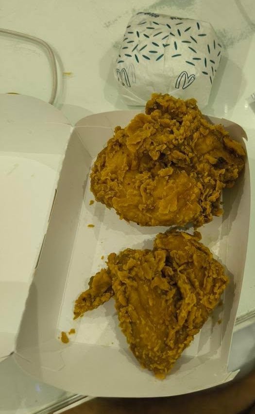 monkeydaciv's tweet image. Ayamnya ada, opornya mana kak?