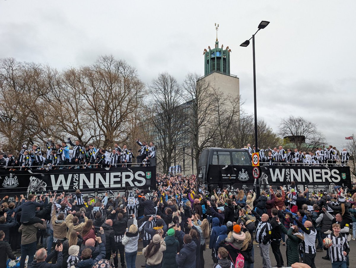 Been a long wait to see a Newcastle win a trophy and almost more people than live in Newcastle, around 300k turned up to see the parade.