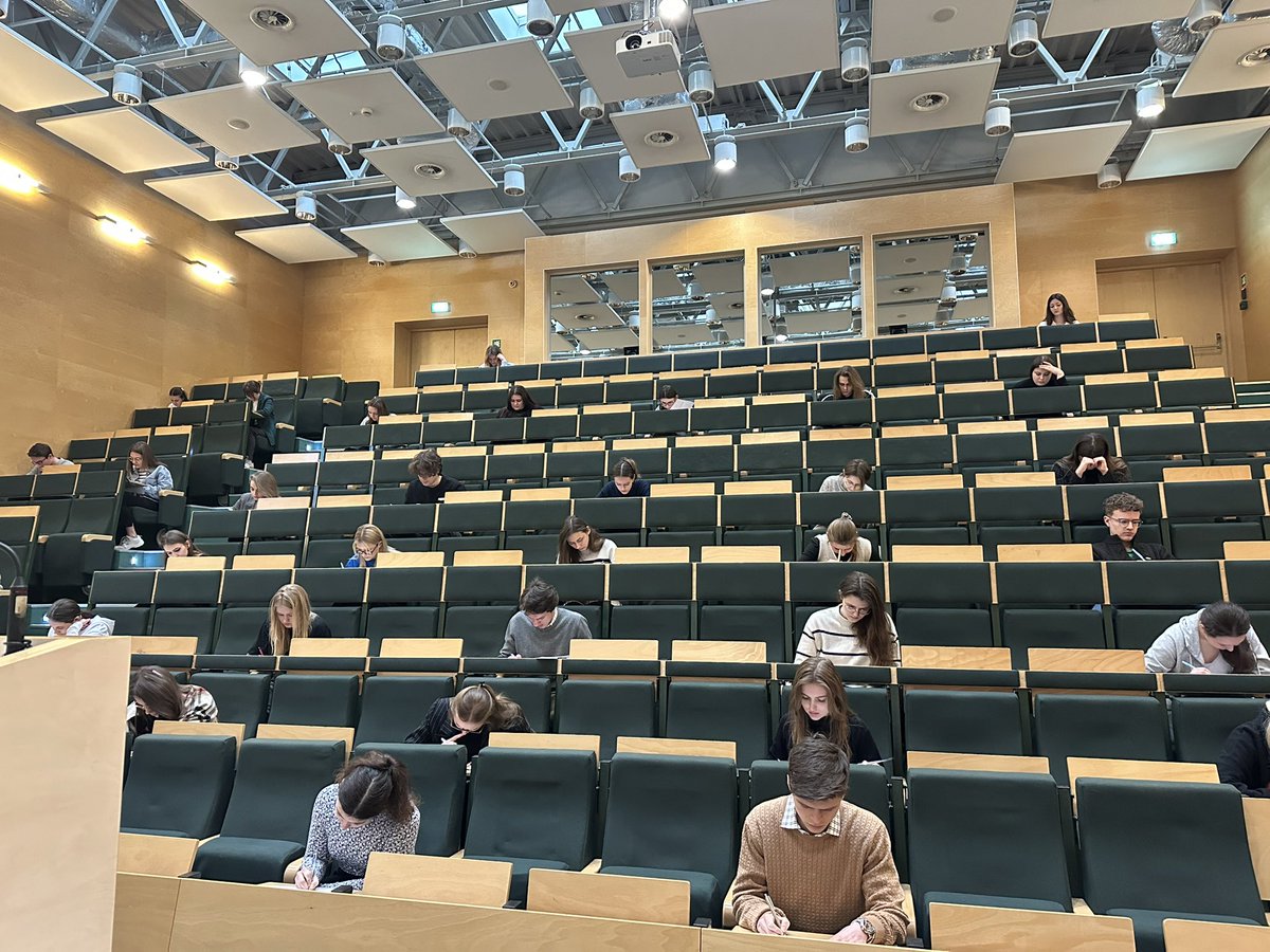 Today we conducted the university stage of human physiology competition “Wielka Synapsa”. Karol Krzysztoszek, Piotr Radzikowski and Antoni Bednarek won and qualified for the national stage. Congratulations! <a href="/WMCM_UKSW/">Faculty of Medicine, Cardinal Wyszynski University</a> <a href="/FilipMSzymanski/">Prof. Filip M. Szymanski</a>