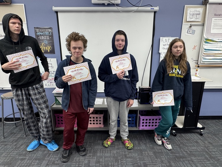 AtchisonPublic's tweet image. Central had a busy week celebrating Quarter 3 accomplishments!  Congratulations to these students who had a 90% attendance or above, a gpa of 3.0 and above, or who raised their gpa from Quarter 2 to 3!  #progressiskey #WeAre409