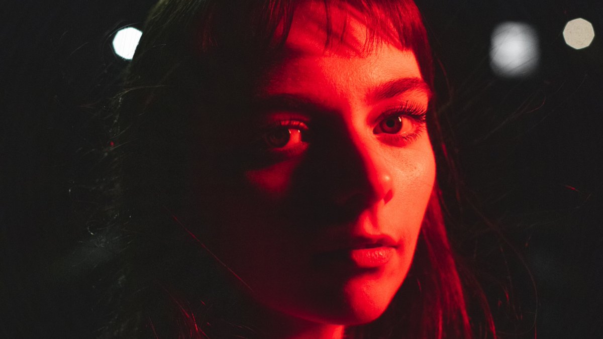 Tonic Grain (@graintonic) on Twitter photo Dreamy and reflective, this indie folk / rock tune captivates with its airy sound.
#newtracktolove: <a href="/jodienic_music/">Jodie Nicholson</a> - Sleep On It
Review/Song: t.ly/rL7wB
#indiemusic #indiefolk #indierock #singersongwriter #beautifulsong Dreamy and reflective, this indie folk / rock tune captivates with its airy sound.
#newtracktolove: <a href="/jodienic_music/">Jodie Nicholson</a> - Sleep On It
Review/Song: t.ly/rL7wB
#indiemusic #indiefolk #indierock #singersongwriter #beautifulsong