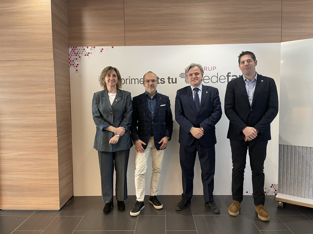 Grup fedefarma (@fede_al_dia) on Twitter photo Visita de <a href="/carlescampuzano/">carles campuzano</a>, diputat al <a href="/parlamentcat/">Parlament de Catalunya</a> i president de la Comissió de Salut, a les nostres instal·lacions de Gavà. 👏🏼
Ha estat una gran oportunitat per compartir la nostra tasca i compromís amb la salut, la innovació i la millora contínua del sector. 🚀🏥 Visita de <a href="/carlescampuzano/">carles campuzano</a>, diputat al <a href="/parlamentcat/">Parlament de Catalunya</a> i president de la Comissió de Salut, a les nostres instal·lacions de Gavà. 👏🏼
Ha estat una gran oportunitat per compartir la nostra tasca i compromís amb la salut, la innovació i la millora contínua del sector. 🚀🏥
