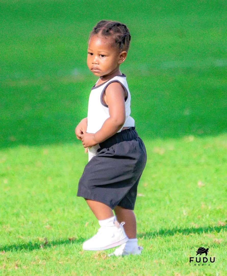 Football is a sport that's fun for the whole family, and we love seeing fans of all ages cheering on our team

Look at this adorable little Bosso Queen - she's already showing off her team spirit!

We'd love to reward her enthusiasm! Can this adorable young Bosso Queen  DM us. We