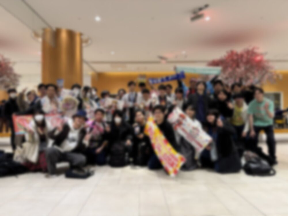 ハッチポッチ2、最高のライブでした‼️‼️‼️

写真はOB・OGも一緒ですが、弊会はアイマスのライブをプロデュース活動の中心にしている会員も多く在籍しています💪

ライブに行ったことがある人もない人も、明マスでライブに行く仲間を作りませんか❓

#春から明治
#アイマスハッチポッチ2_day2