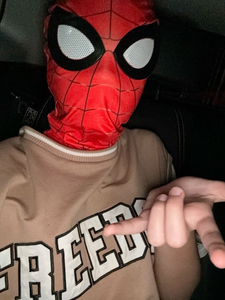 spidey koo (@dailyspiderkoo) on Twitter photo 