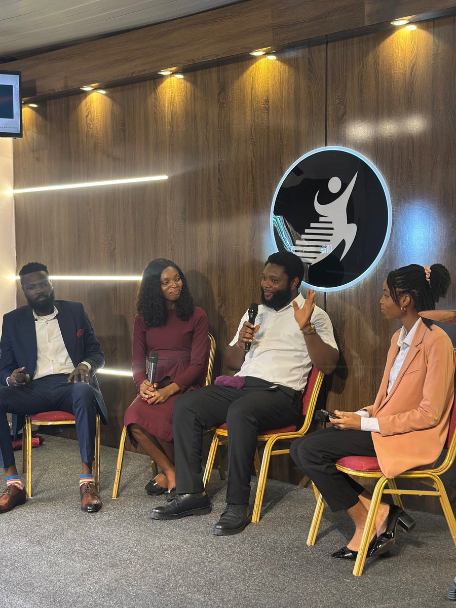 Sentlifechurch's tweet photo. The rocket launchers of our careers and businesses were activated over the weekend by words of teaching, shared experiences and the spoken blessing from our speakers.
We've elevated, We've taken off, and we're grateful to God.
#elevate
#sentlifechurch
#victorekineministries https://t.co/NuBnSmfbAM