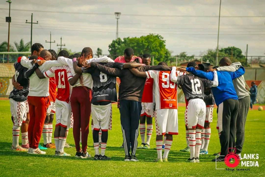 Throwback! 🔙⚽

Looking back at last year’s battle between Ajax Hotspurs and Adachi FC! Moments like these fuel our passion as we push forward to new challenges.  

Here’s to more unforgettable games ahead!  

#Hotspurs #Throwback #Football #Zimbabwe #AfricanFootball #fypシ