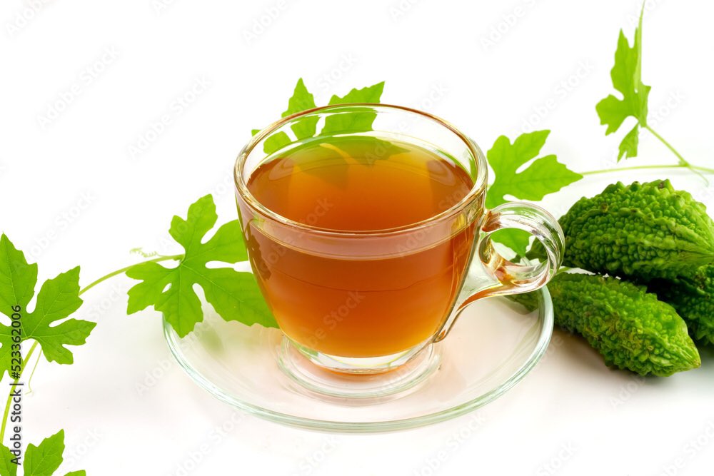 NY_amankwaa's tweet image. 🪴Remedy for diabetes 
Crush aerial parts of mormodica charantia, boil with water and strain. Drink half glassful twice daily. Also used to treat fever and worm infestation 
Twi: Nyanya
Yoruba: Ejirin