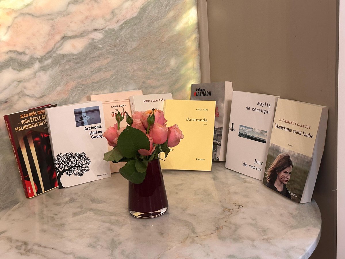 O_Decottignies's tweet photo. Félicitations à Gaël Faye, qui remporte le premier Choix Goncourt de l'Arménie pour Jacaranda 📚
➡️ Le roman, traduit en arménien, paraîtra à l'automne prochain aux Éditions Newmag. https://t.co/e9brfN2rqi