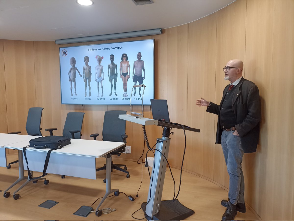 "Existe realmente el envejecimiento prematuro?" A esta cuestión intenta contestar David Araújo Vilar en el #DiaMundialLipodistrofias <a href="/cimususc/">CiMUS</a>