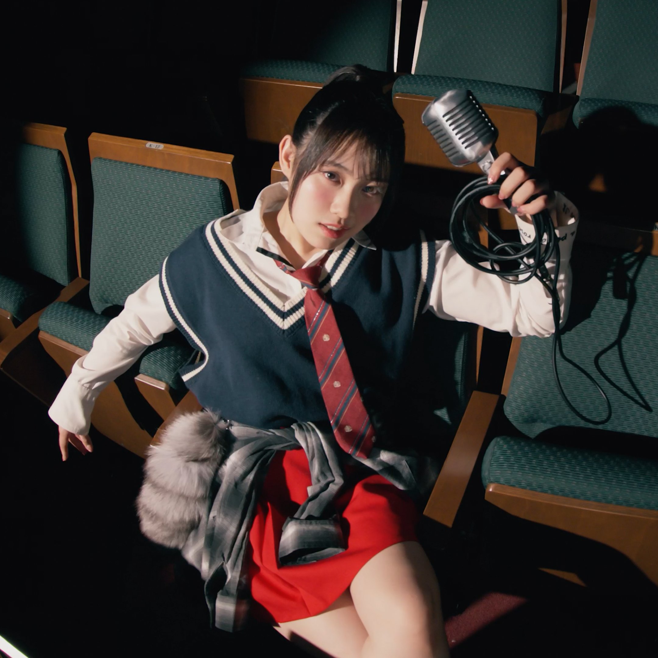 GnXh60hbcAA7_58?format=jpg&name=4096x4096