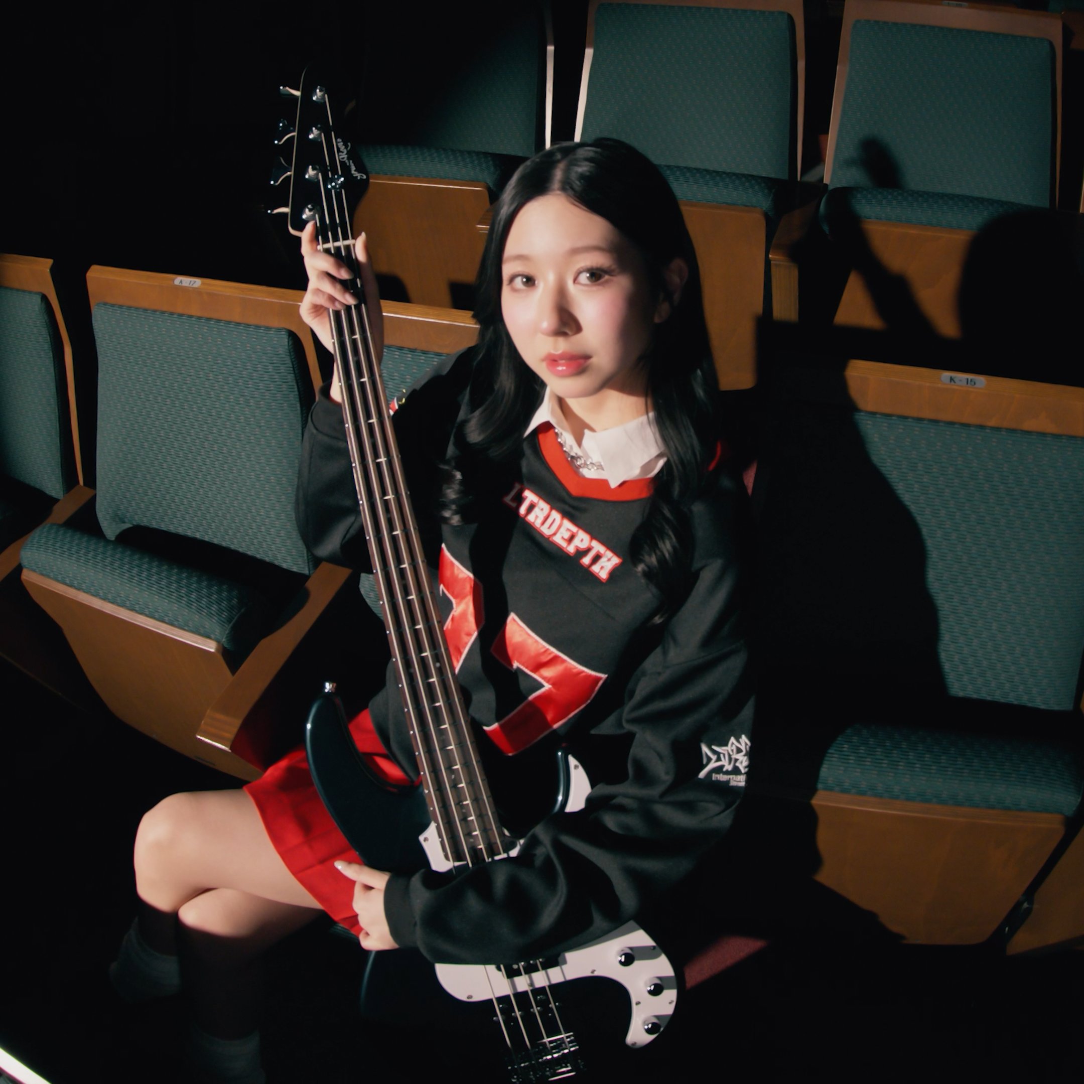 GnXi69Db0AEILgA?format=jpg&name=4096x4096