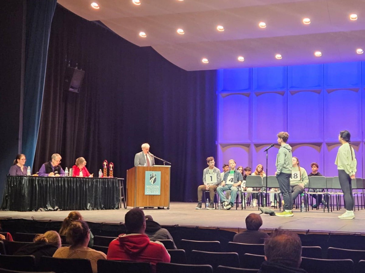 MfldMSTigers's tweet photo. MMS' very own Dominick Blanchard is seen here competing in the State Spelling Bee in Madison this past weekend...Dominick made it to Round 6, putting him in the top 15 students (out of 50) at the State competition!  Way to go, Dominick!  #RollTigers https://t.co/uZwZu8dpjn