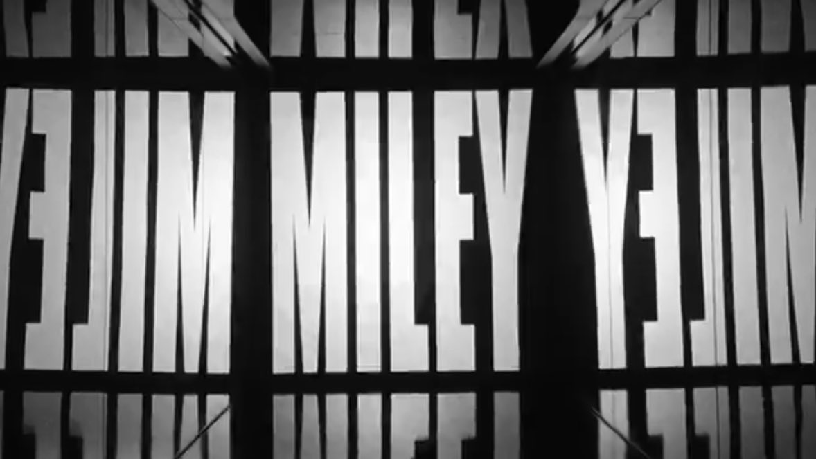 FilmUpdates's tweet photo. ‘SPRING BREAKERS’ cinematographer Benoît Debie is the cinematographer for Miley Cyrus’ upcoming musical film that will accompany her latest album ‘SOMETHING BEAUTIFUL.’ https://t.co/mO2eO7J7jx