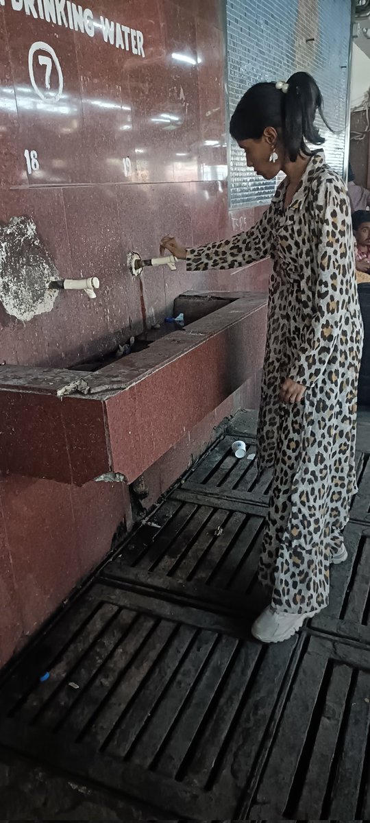 vrgupta1965's tweet photo. PN R no 2331119967 There is no water in any tap at JAT railway station though thousands of pilgrims r rushed to visit Vaishno devi temple. Very pathetic condition on railway station. Take remedial action urgently.
9925208143 https://t.co/Xed3HzPMtd