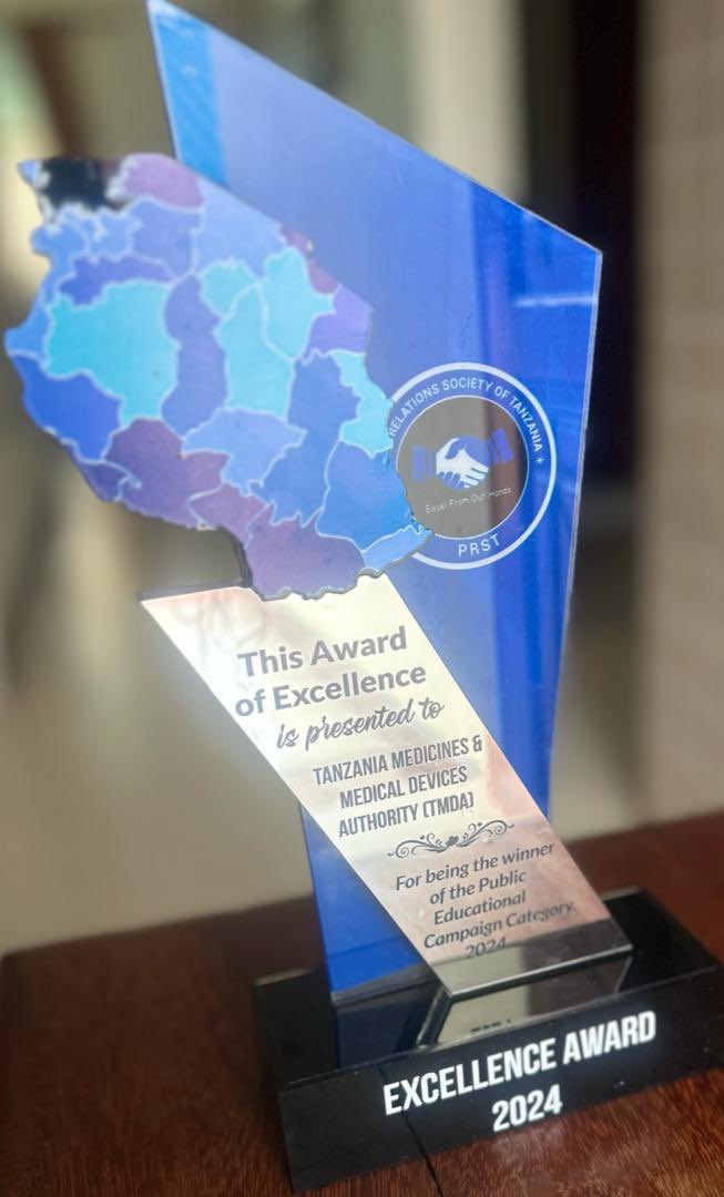 TMDA yashinda Tuzo ya Umahiri katika kampeni bora ya utoaji elimu kwa jamii. Tuzo zimezotolewa na PRST tarehe 29 Machi, 2025 jijini Dar es Salaam.