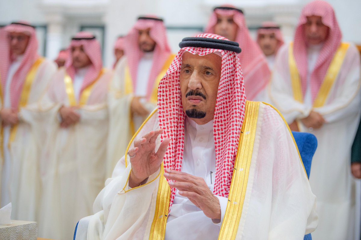 أبارك لمقام خادم الحرمين الشريفين الملك سلمان بن عبدالعزيز، ولسمو ولي العهد الأمير محمد بن سلمان – حفظهما الله – حلول عيد الفطر المبارك، وأسأل الله أن يديم عليهما الصحة والعافية، وعلى وطننا الأمن والرخاء