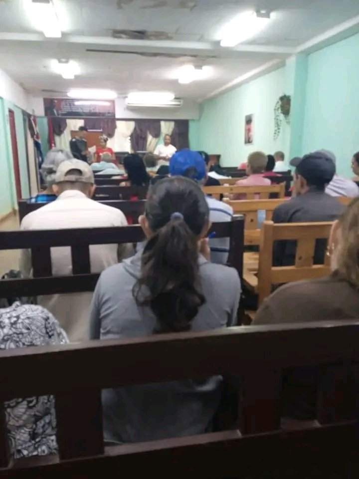 AdrianR69849671's tweet photo. Se realiza matutino con el área de regulación y control de la EAA Ecuador encabezado por la dirección adjunta,temas tratados de interés economicos,producciones agropecuaria y otros.#Azucareros. https://t.co/0zaVLFE8fo