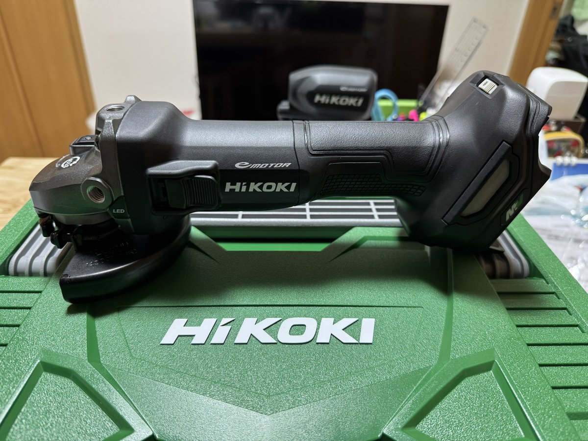 ホダカでハイコーキの機種限定のバッテリープレゼントキャンペーンやっ 