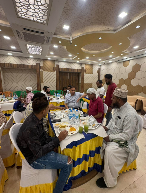TheRealVivekG's tweet image. A beautiful Dawat-e-Iftar organized by City College Mirzapur &amp;amp; Umesh Chandra College, bringing the community together in the spirit of unity and fasting. 
#DawatEIftar #CommunityTogetherness #Ramadan2025